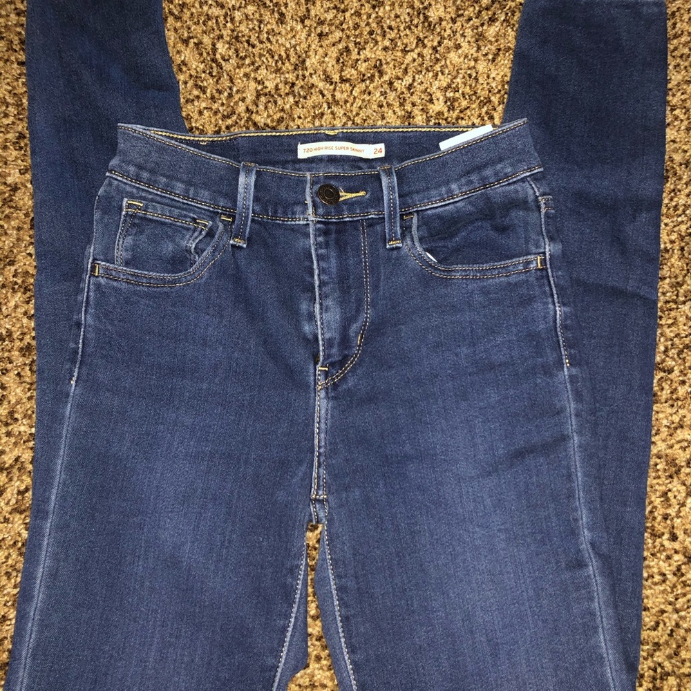 LEVIS 720 HIGH RISE SUPER SKINNY